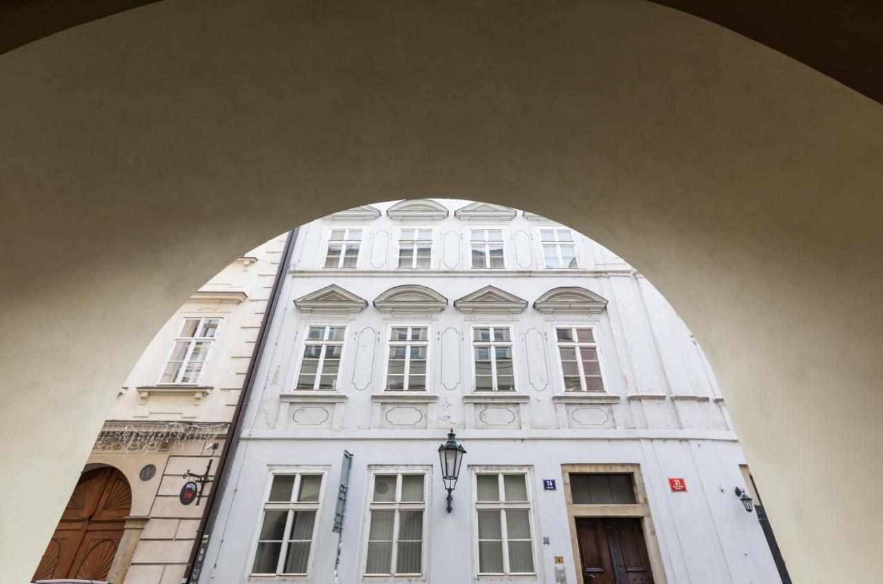 Charles Bridge Royal Apartment - Castle District Prague Extérieur photo