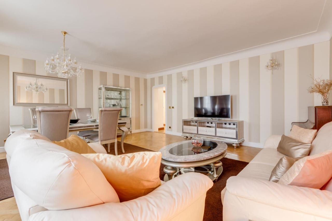Charles Bridge Royal Apartment - Castle District Prague Extérieur photo