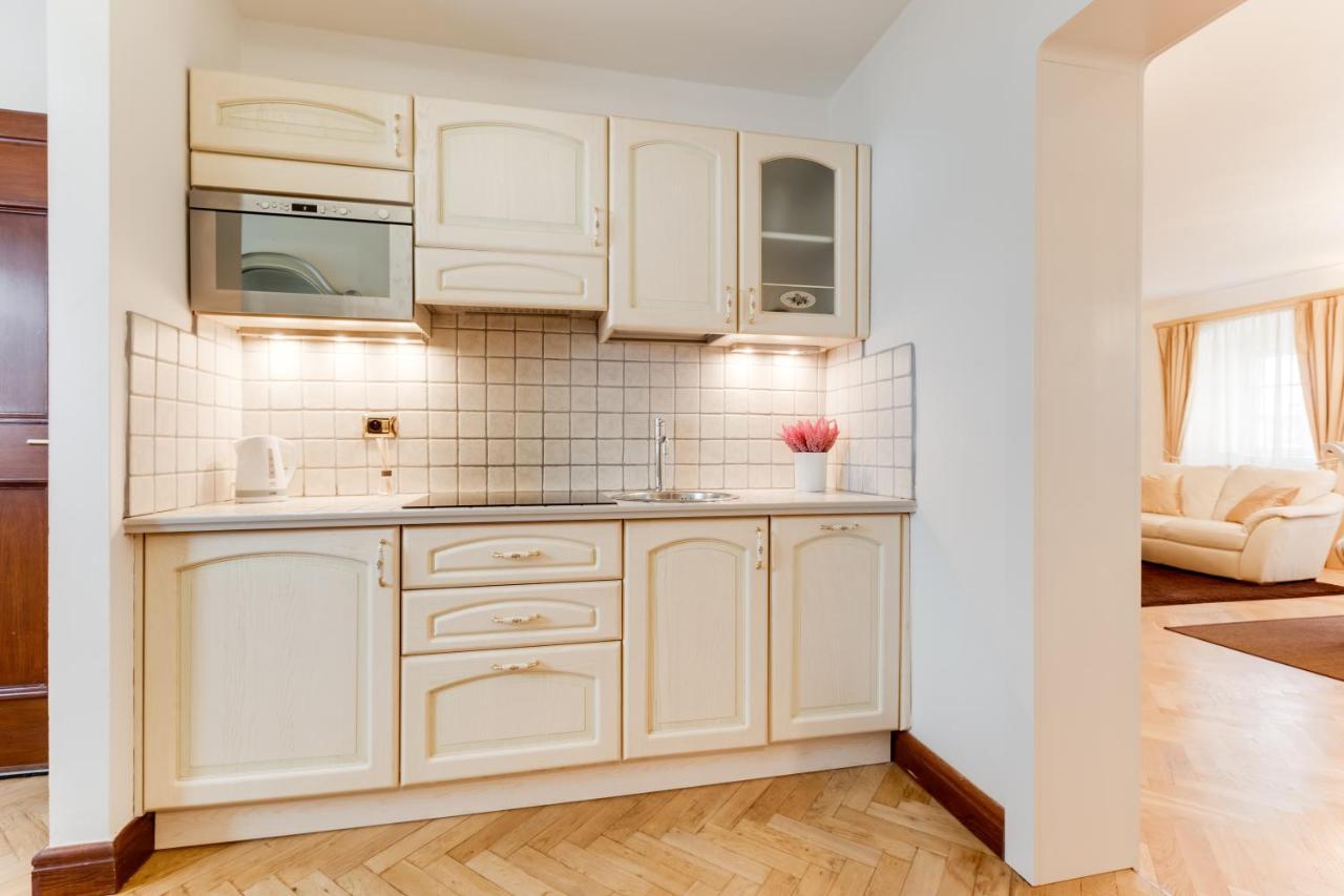Charles Bridge Royal Apartment - Castle District Prague Extérieur photo