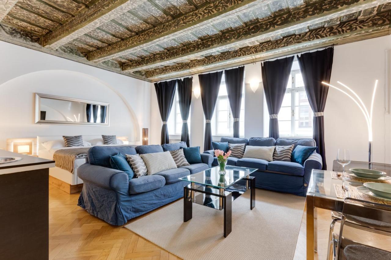 Charles Bridge Royal Apartment - Castle District Prague Extérieur photo