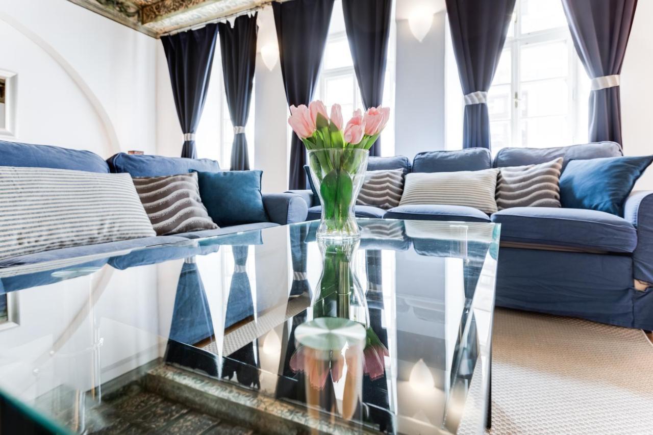 Charles Bridge Royal Apartment - Castle District Prague Extérieur photo